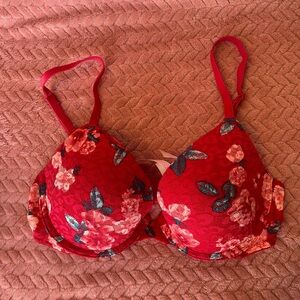 Victoria’s Secret Lace Push-up Bra